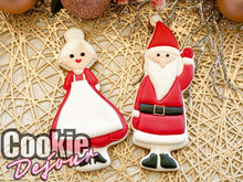 Load image into Gallery viewer, Mr &amp; Mrs Claus - Tall

